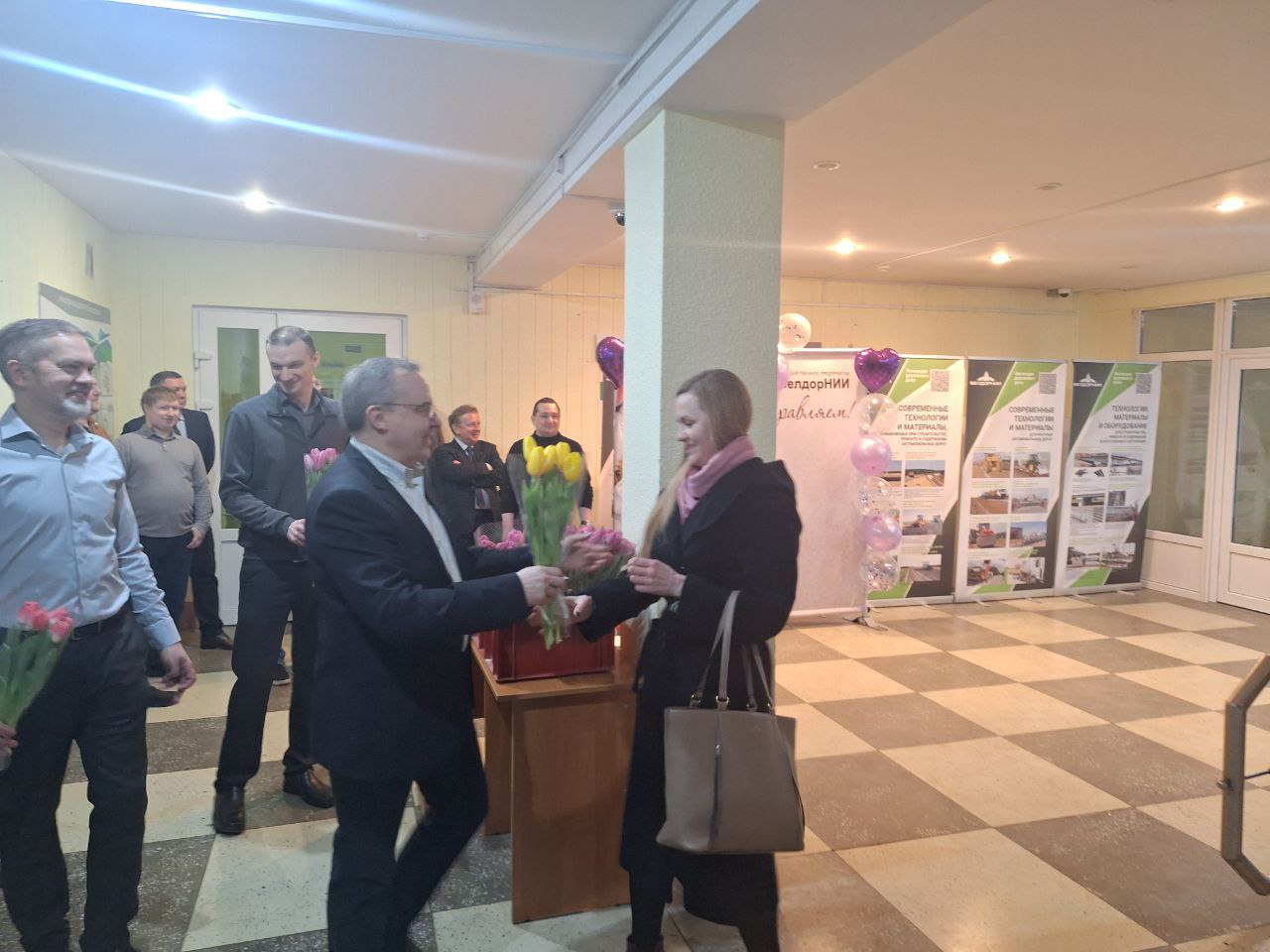 pozdravlenie-s-8-marta-ot-muzh_4